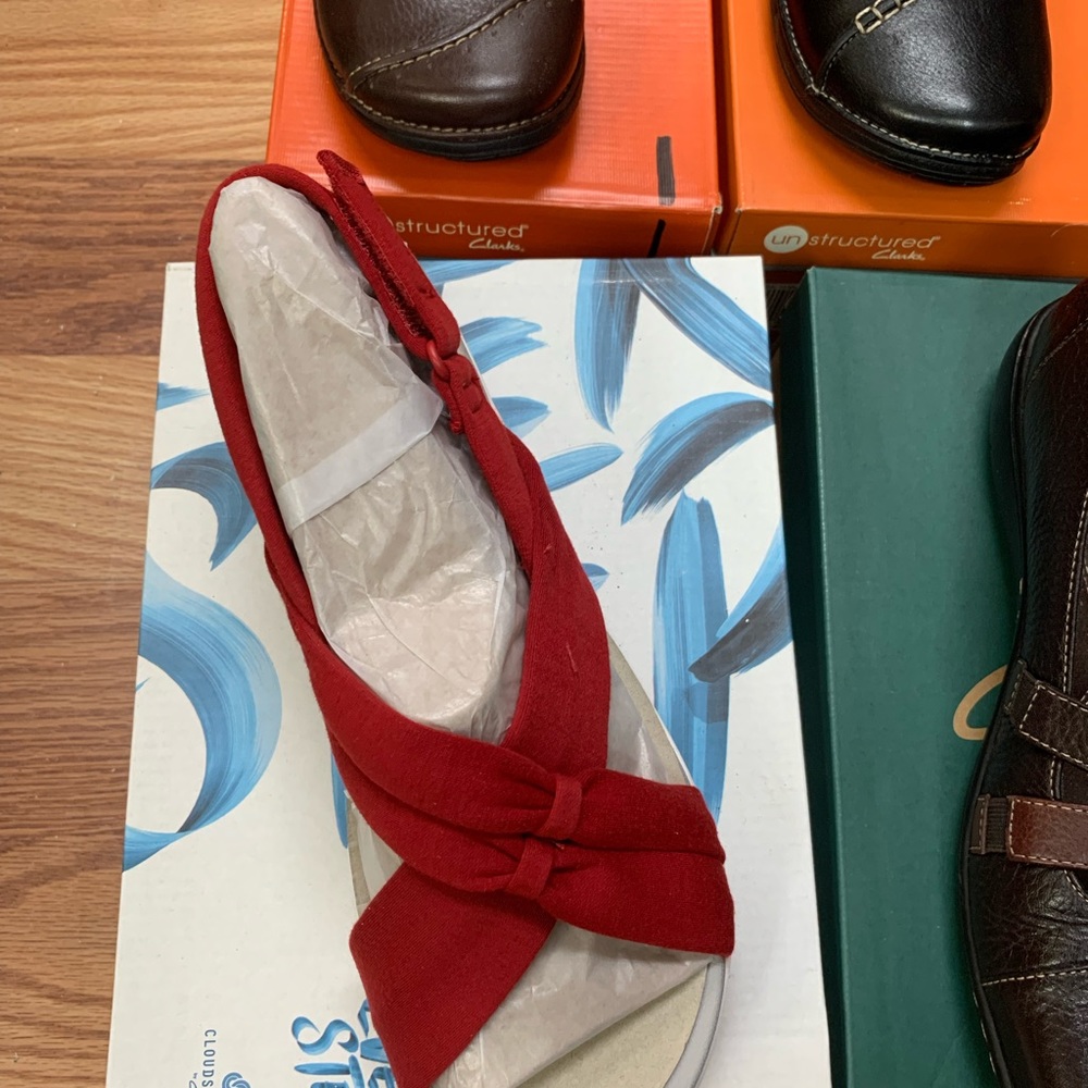 Selling excellent condition good brand shoes!